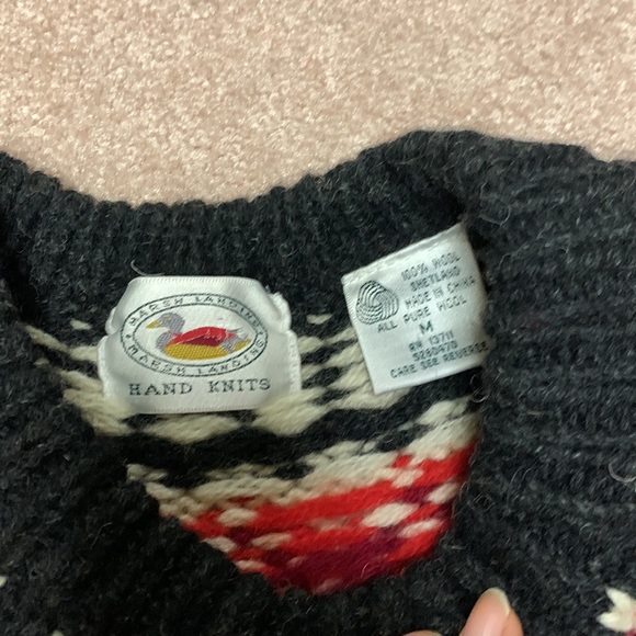 Hand Knitted wool fair isle sweater - Picture 4 of 8